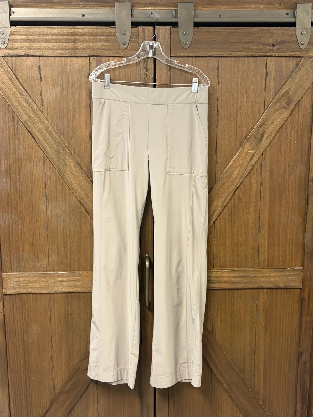 Athleta Chelsea Wide Leg Lightweight Athleisure Travel Pants Tan Size 10T
